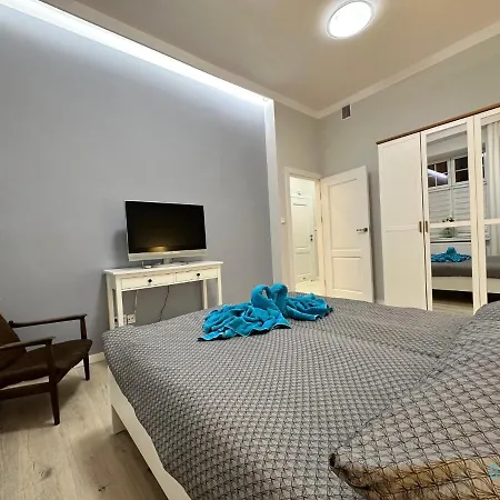 Anchor Apartment